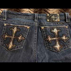 EUC MISS ME MID-RISE EASY BOOT JEANS